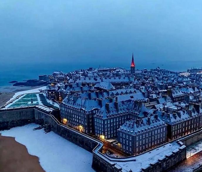 Chambre D'Hotes Avec Petit Dejeuner Compris A Megrit Экстерьер фото